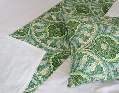 Tommy bahama bed runner + cushion cover. Bed Set