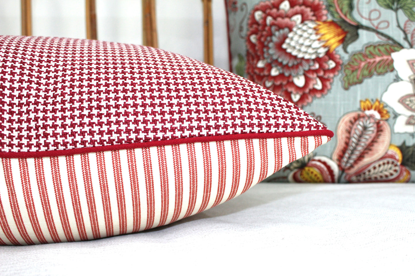 Houndstooth cherry red Cushion Cover