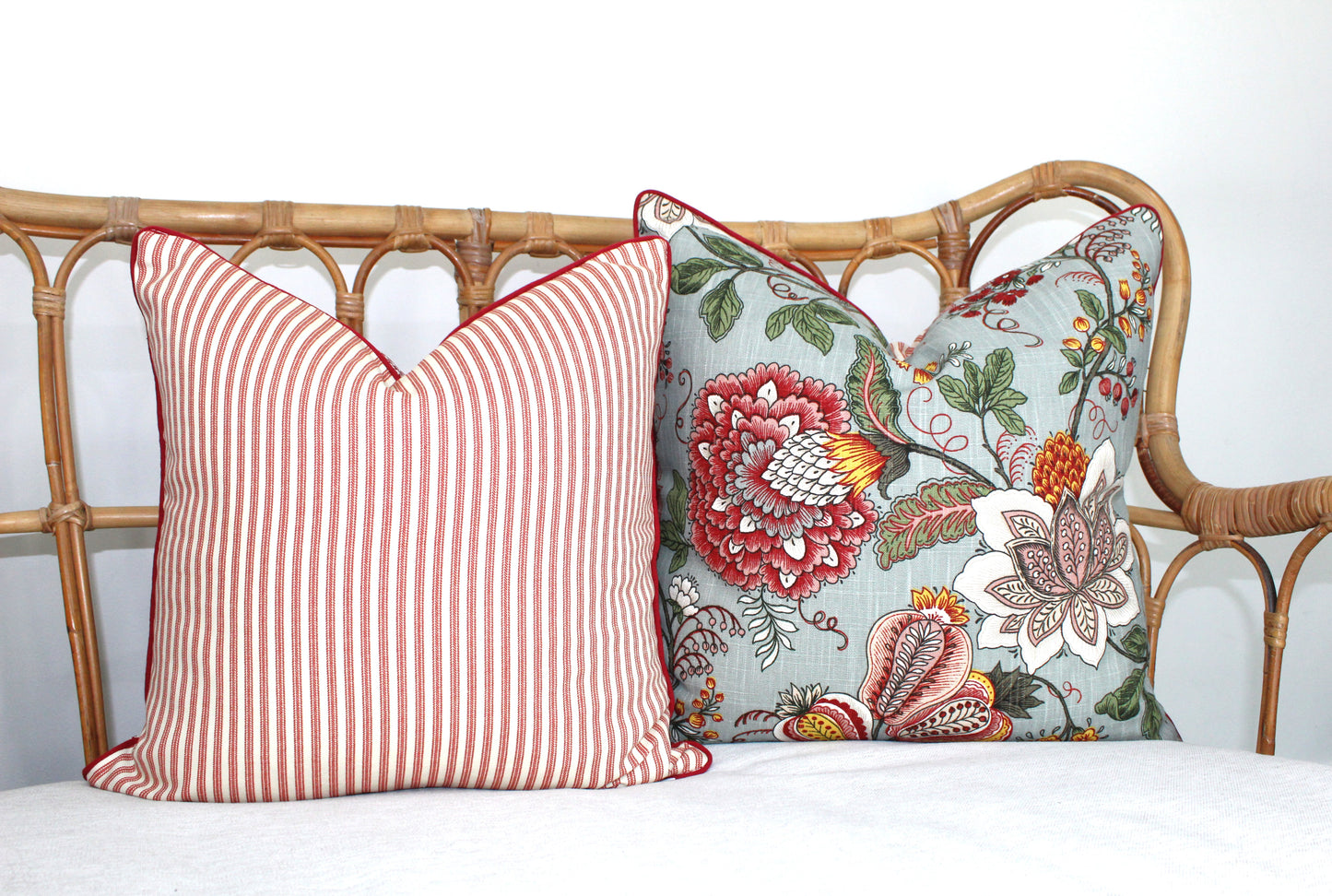 Houndstooth cherry red Cushion Cover