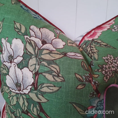 Geometric Printed Feature cushion cover.
