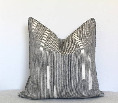 Fayce Tailor Black & White cushion cover